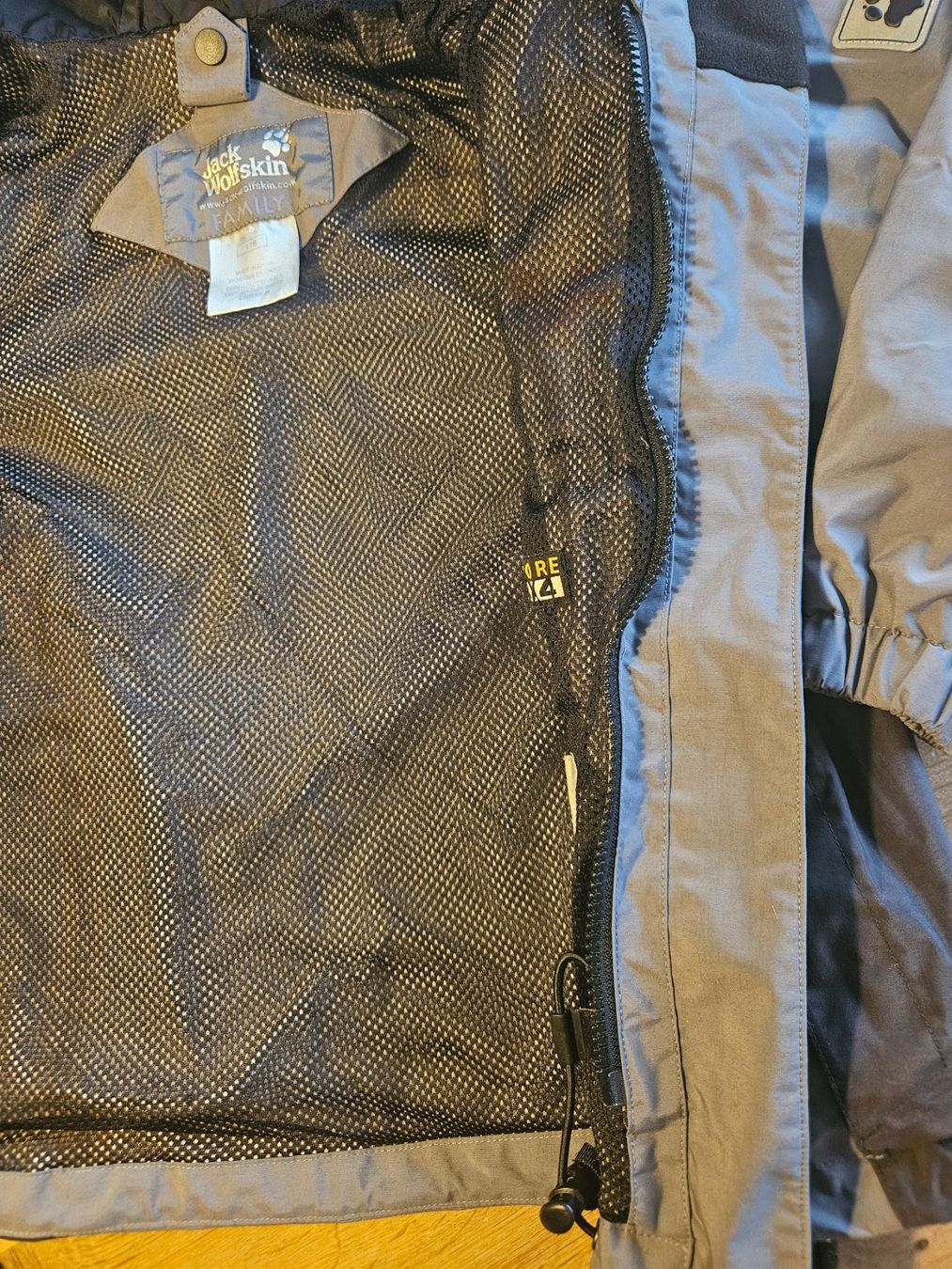 Jack Wolfskin Giacche & Cappotti: Jack Wolfskin Jacke Gr.116 – Usato da Oberhelfenschwil venduto da tup12 4