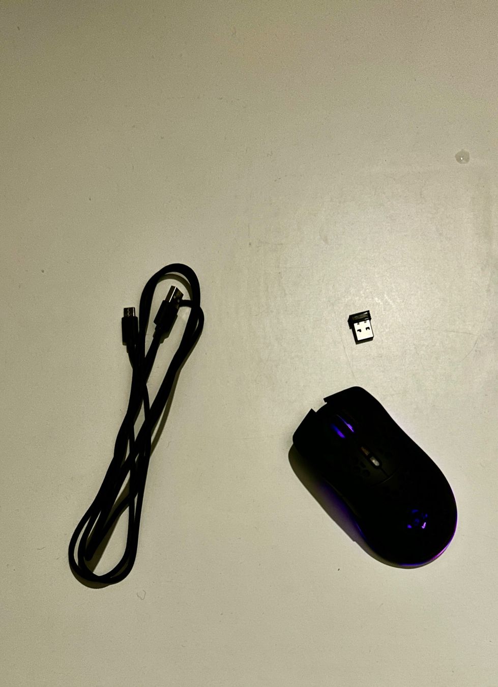 Mouse: Gamenmaus von Interdiscount mit Leds – Nuovo (secondo la descrizione) da Küttigen venduto da gelf311
