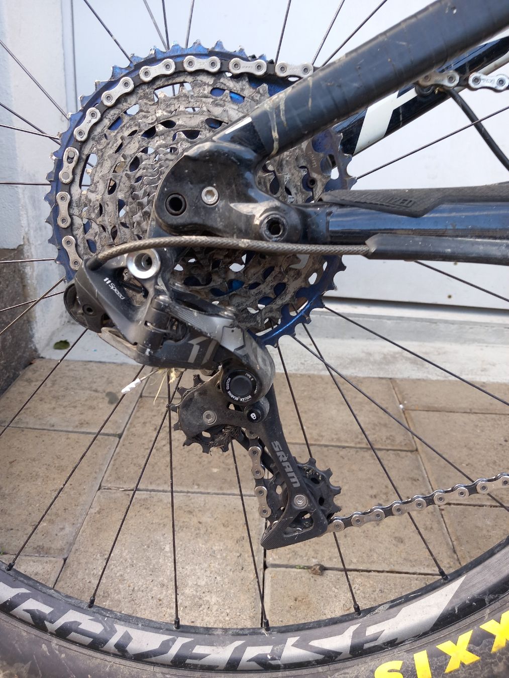 Specialized Velos: Specialized Enduro Carbon Fully 29 Zoll – Gebraucht aus Gommiswald von  8