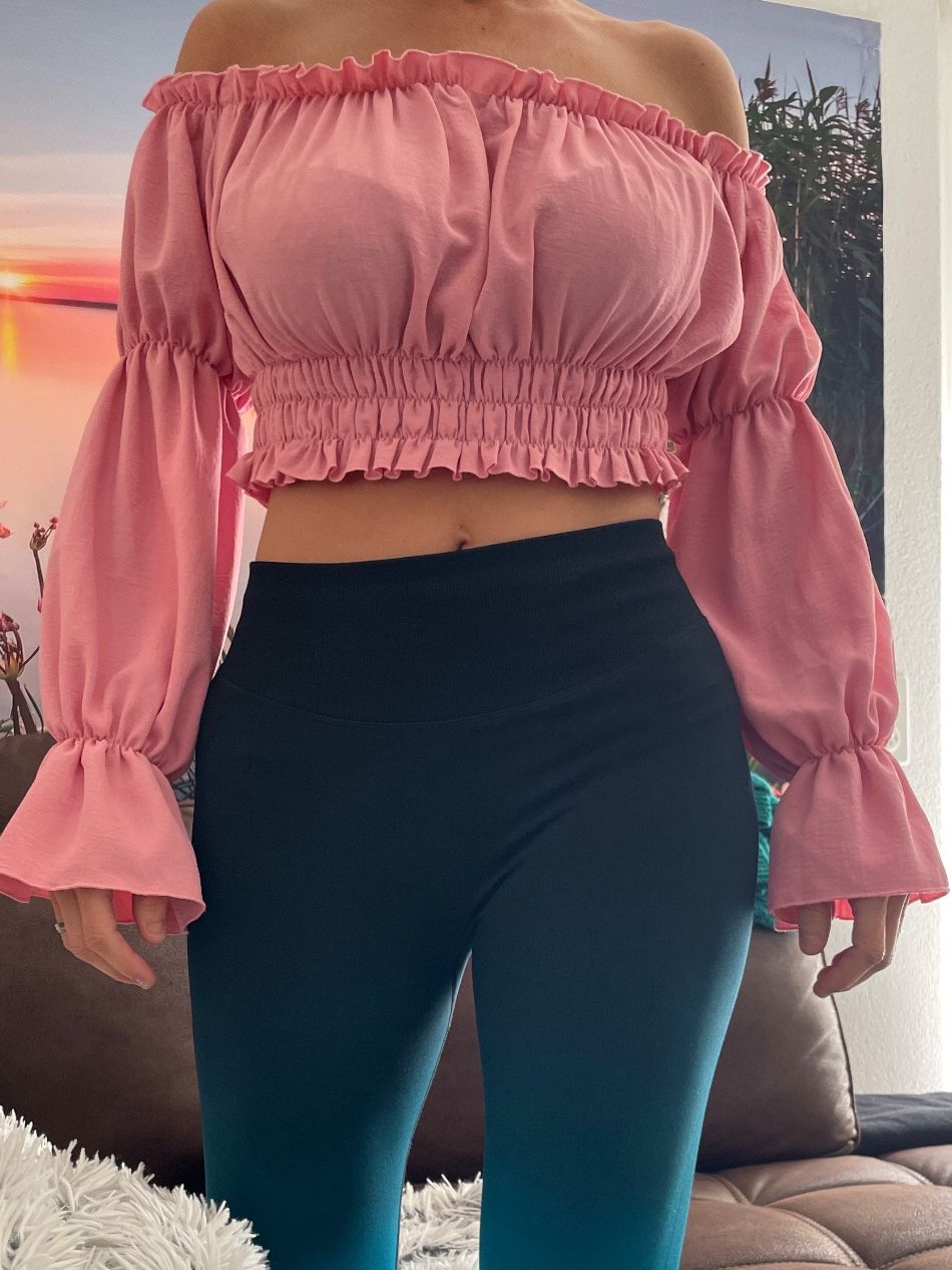 Top: Rosa Carmenshirt mit langen Ärmeln Gr.S/M – Usato da Küssnacht am Rigi venduto da Monimaus03