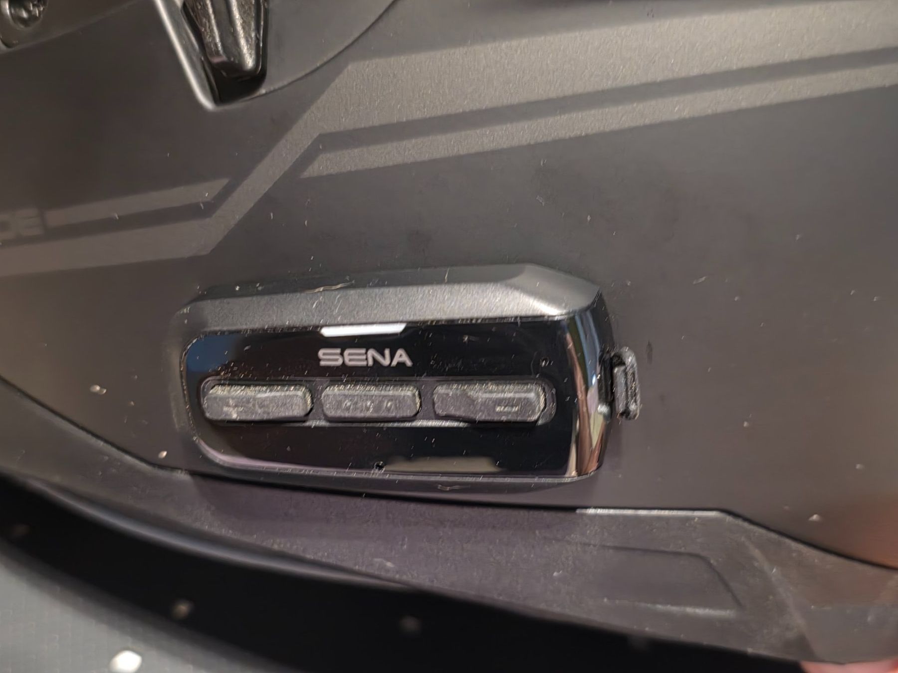 Sena Helme & Visiere: Sena Motorradhelm OutRide mit integrierte Bluetooth Intercom – Gebraucht aus Trüllikon von eppi77 5