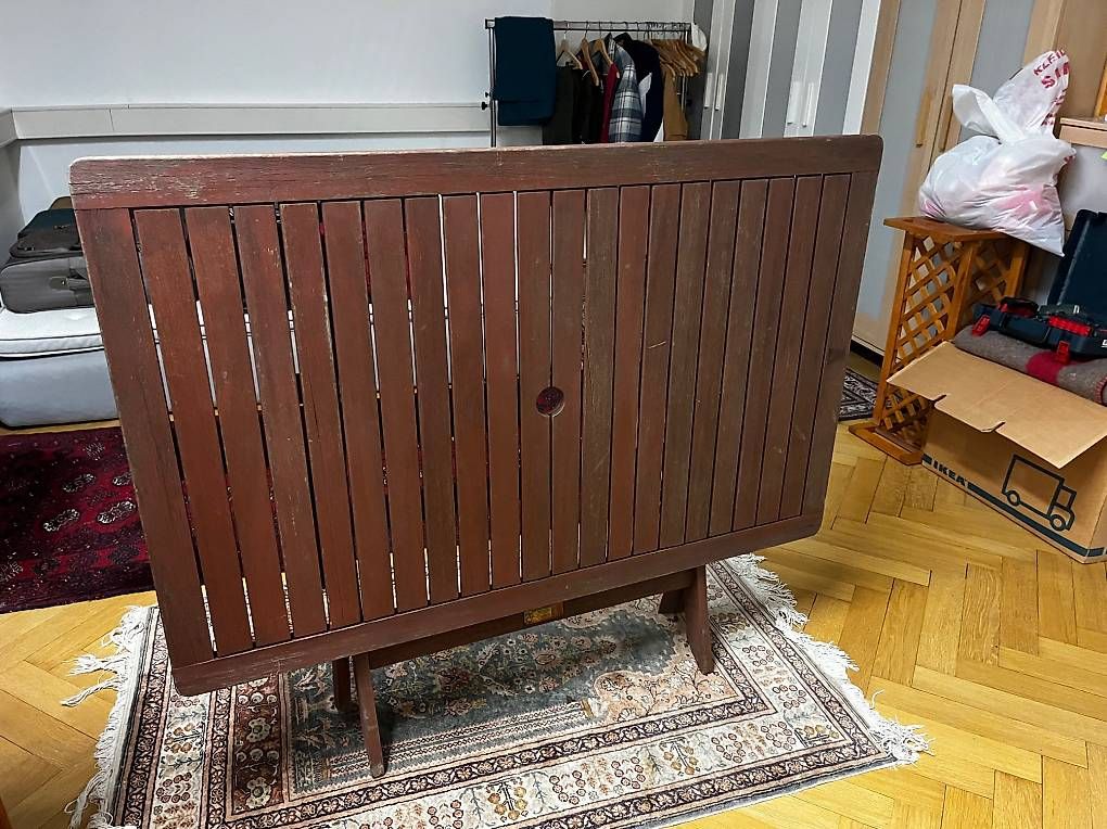 Tische: Gartentisch zusammenklappbar – Gebraucht aus Binningen von rde_rnw9 3