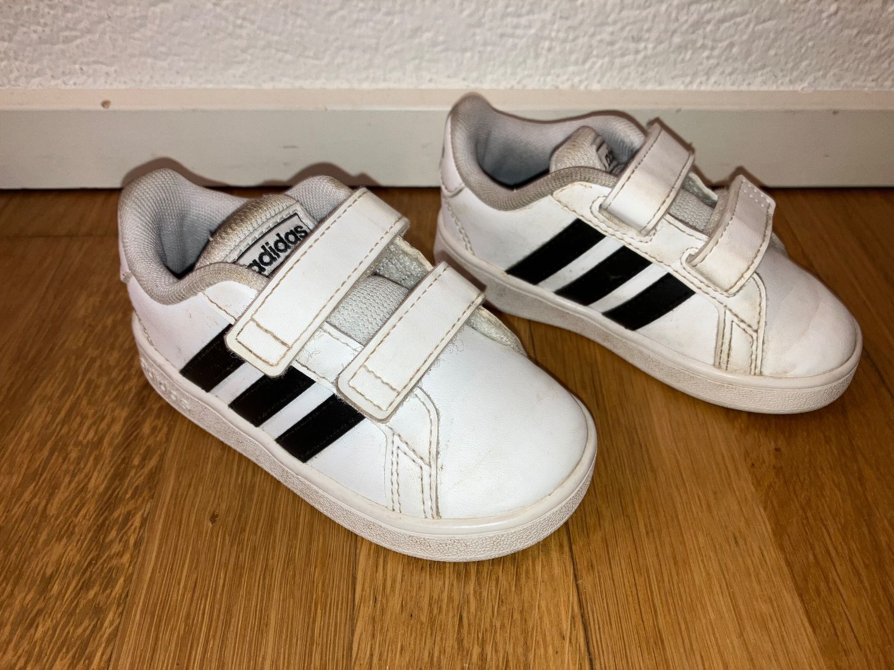 Adidas Scarpe per ragazzi: Kinderschuhen Adidas, Grösse 21 – Usato da Zürich venduto da Dudu2020 2