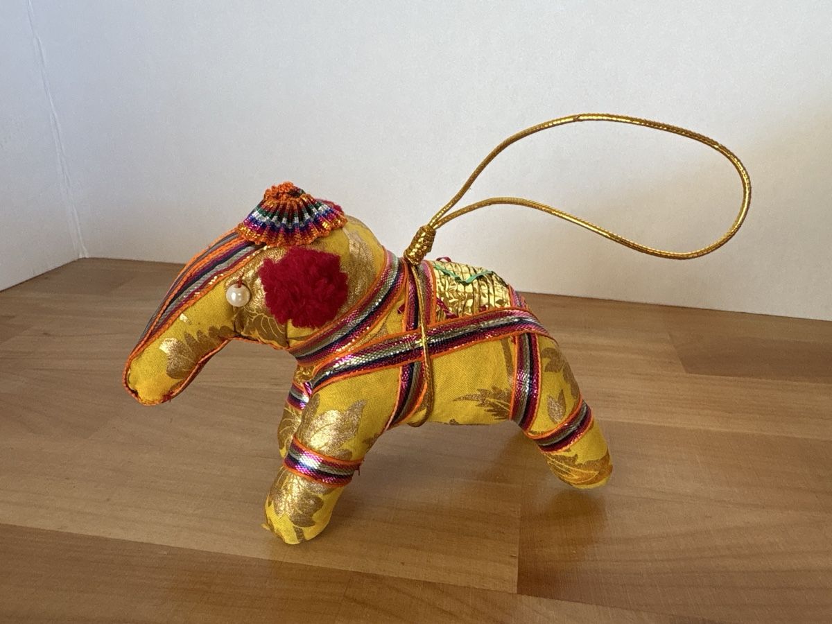 Statuette: indische Elefanten Figur / Puppe aus Stoff – Usato da Rümlang venduto da euqinom16
