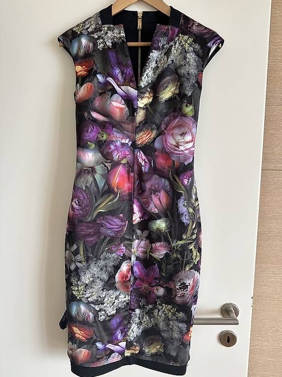 Vestiti: Robe Ted Baker noire 36 – Nuovo e nell'imballaggio originale da Grandvaux venduto da denise1000 3