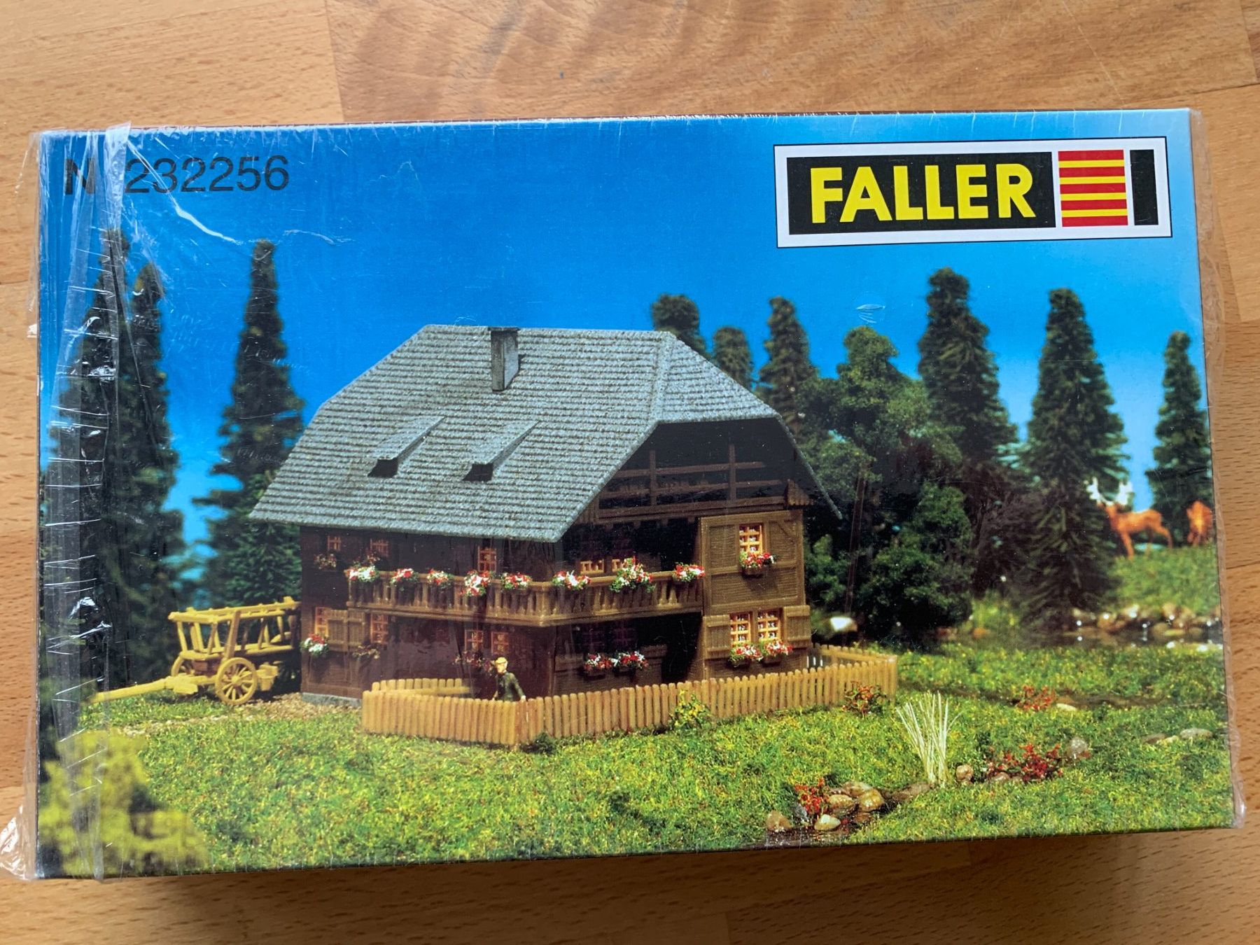 Faller Modellini di ferrovie: Faller 232256 Schwarzwaldhaus  NEU – Nuovo e nell'imballaggio originale da Belp venduto da capowiga