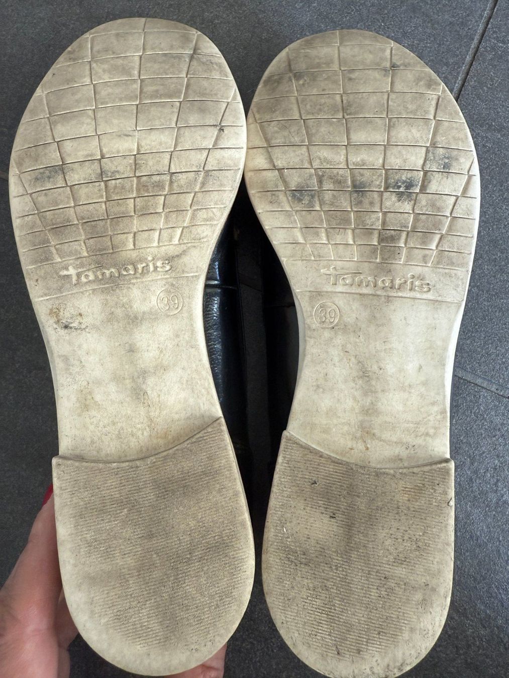 Tamaris Damenschuhe: Spende MSF - Tamaris -  schwarze Loafer - Gr 39 – Gebraucht aus Fällanden von La_Natie 4