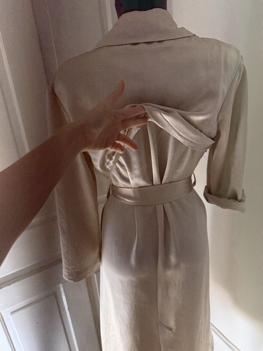 Zara Mäntel: SATIN TRENCH COAT XS – Gebraucht aus Baden von agora_newgeneration 5