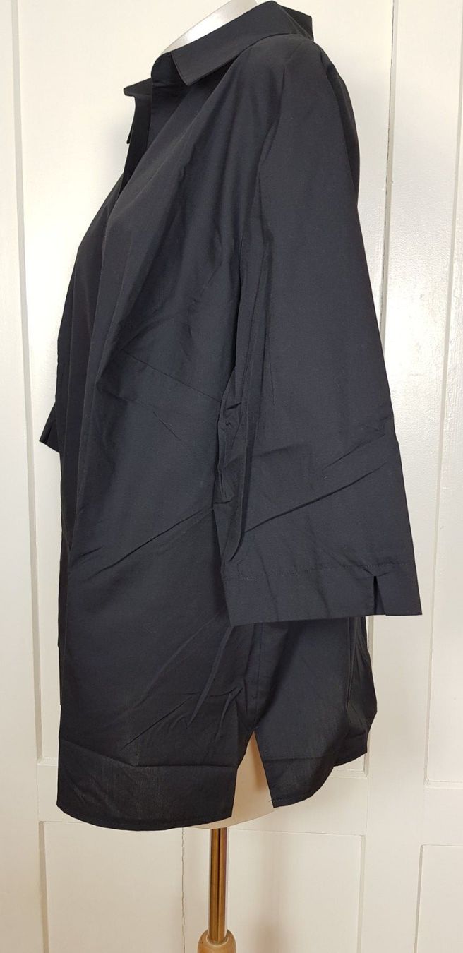 Blusen: Bluse, Neu, schwarz, Gr. 52 – Neu (gemäss Beschreibung) aus Uster von Astral 2
