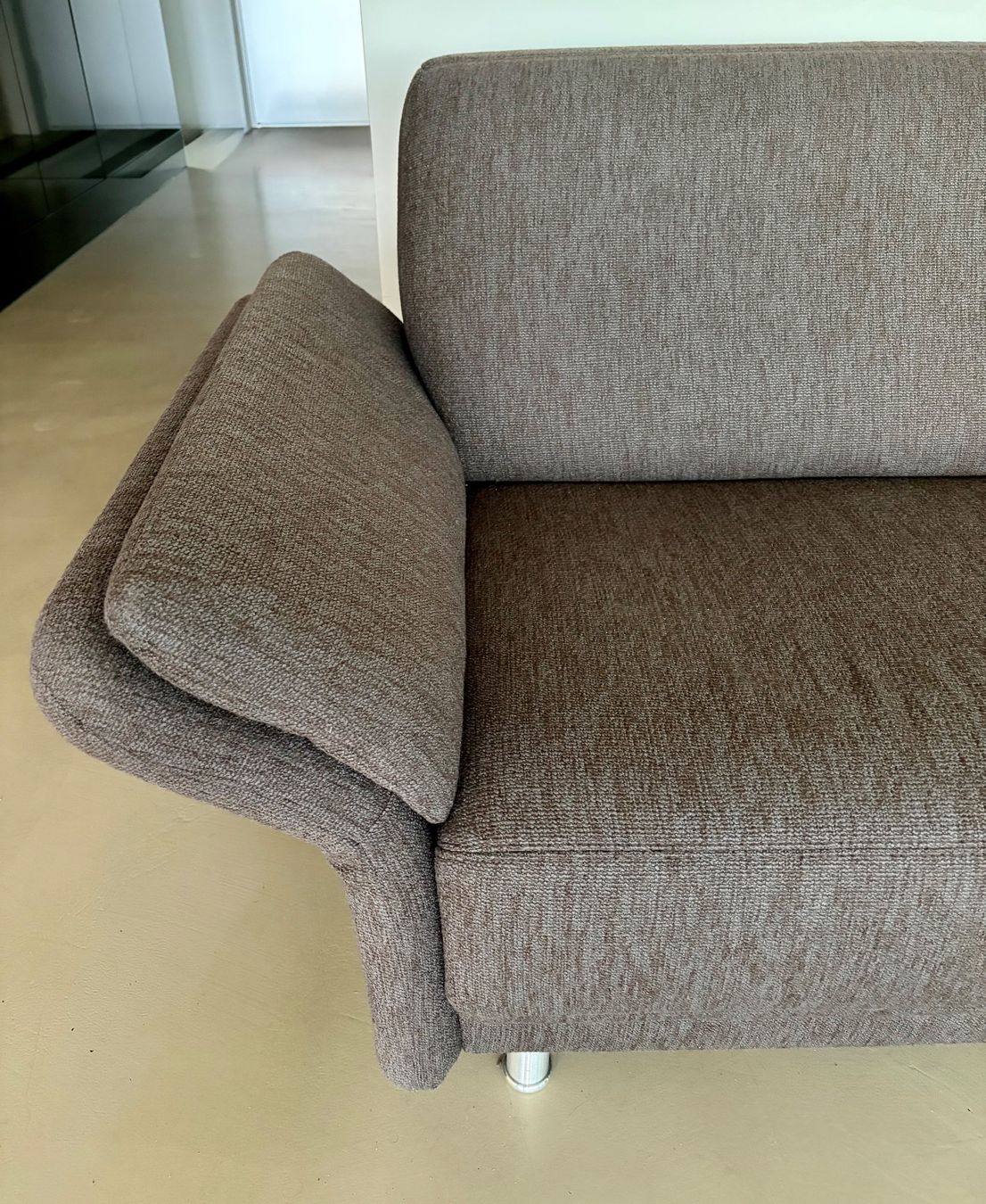 Divani: 2er-Stoff-Sofa, braun meliert, Top Zustand – Usato da Bruetten venduto da Kali10 2
