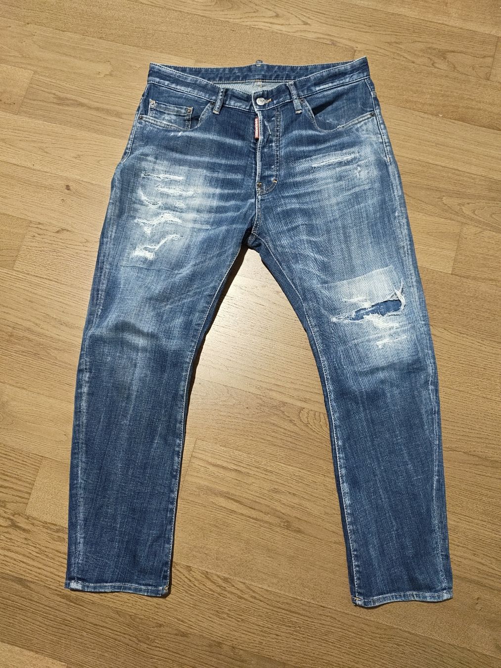 Dsquared2 Jeans: Dsquared2 Baggy Jeans Gr. 46 Regular Fit – Usato da Seon venduto da chf_g29b