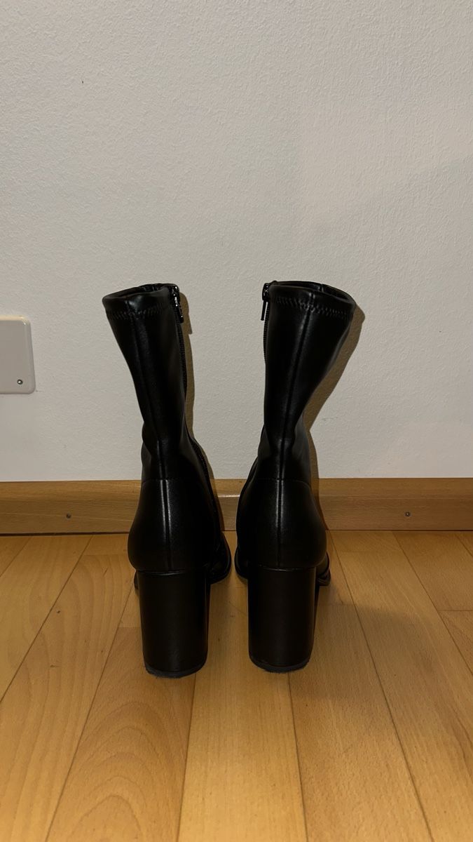 Scarpe da donna: Stiefel – Nuovo (secondo la descrizione) da Riehen venduto da 4125 3