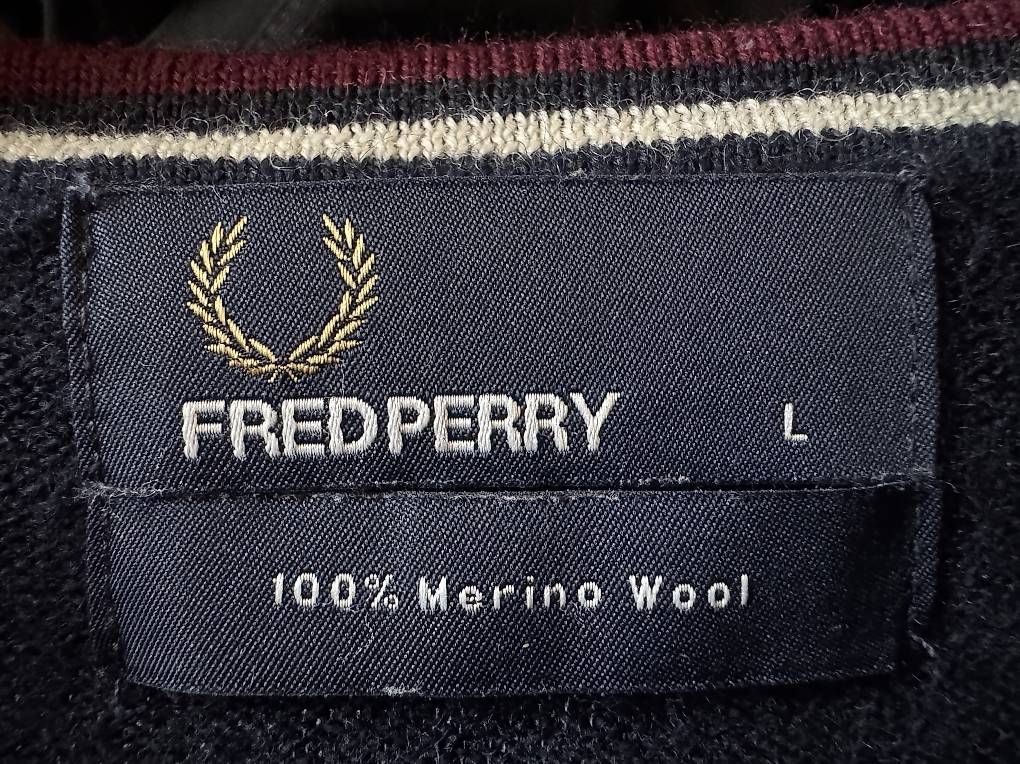 Maglioni & Felpe: FredPerry Pullover (navy) – Usato da Rothrist venduto da Baggio19 2