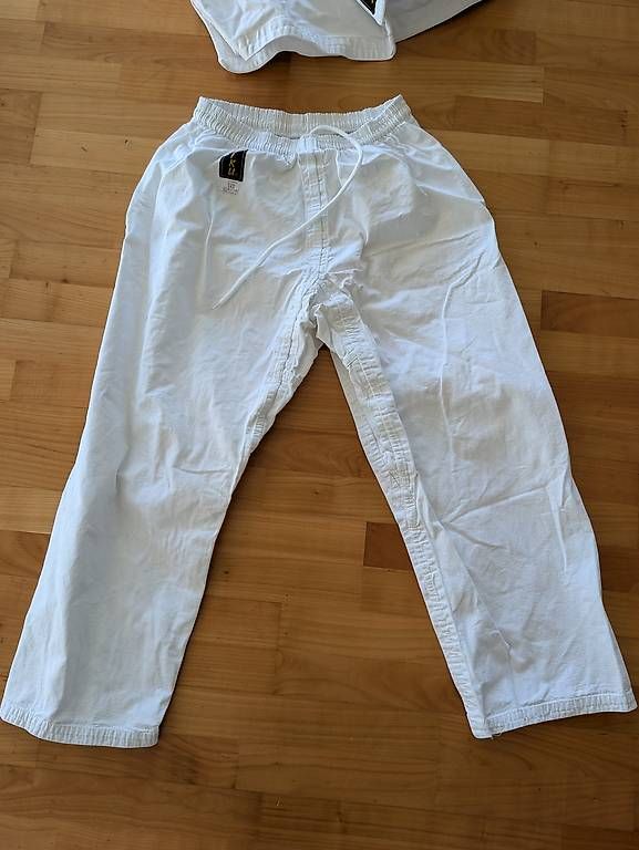 Costumes: Hiko Jiu Jitsu Anzug/Gi  Gr.165 – D'occasion à Uitikon Waldegg par wullsjas 1