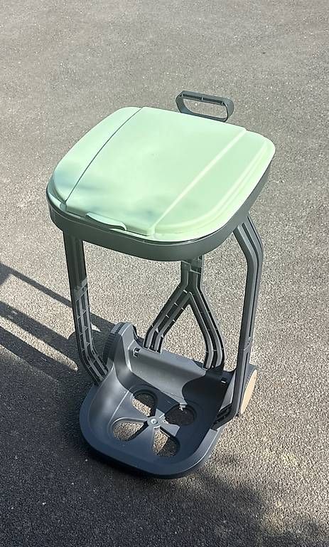 Altro in Decorazioni & Accessori: Güselsackständer – Usato da Ebikon venduto da Bubich