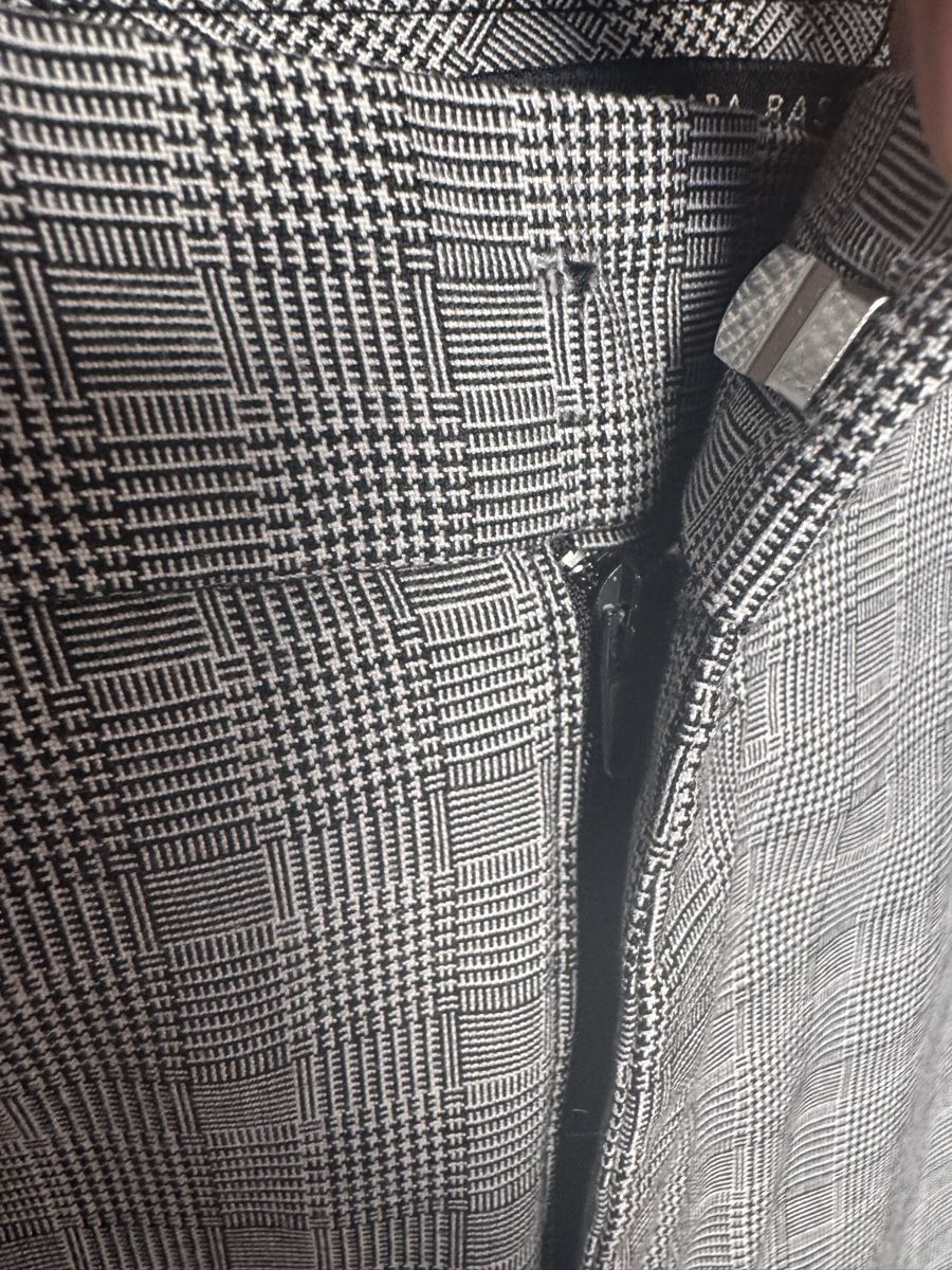 Pantaloni: Pantaloni Zara Basic Collection - Taglia M – Usato da Locarno venduto da tos_tgc9 4