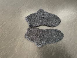 Handgestrickte Kinder-Socken Gr. 20/21 Fusslänge 14,5 cm