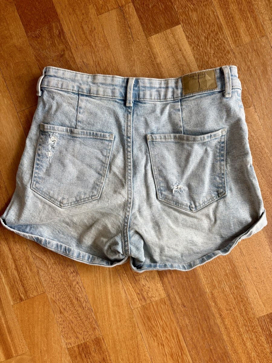 Bershka Hosen: Jeans Shorts (Gr. 38) – Neu (gemäss Beschreibung) aus Zürich von nad24 1