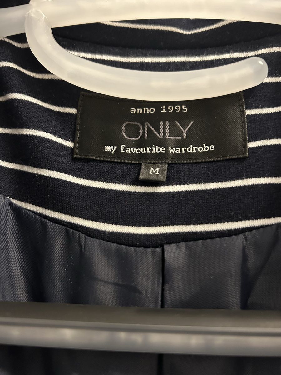 Only Giacche: ONLY Damen Blazer gestreift Gr. M – Usato da Zürich venduto da LeaMilj 2