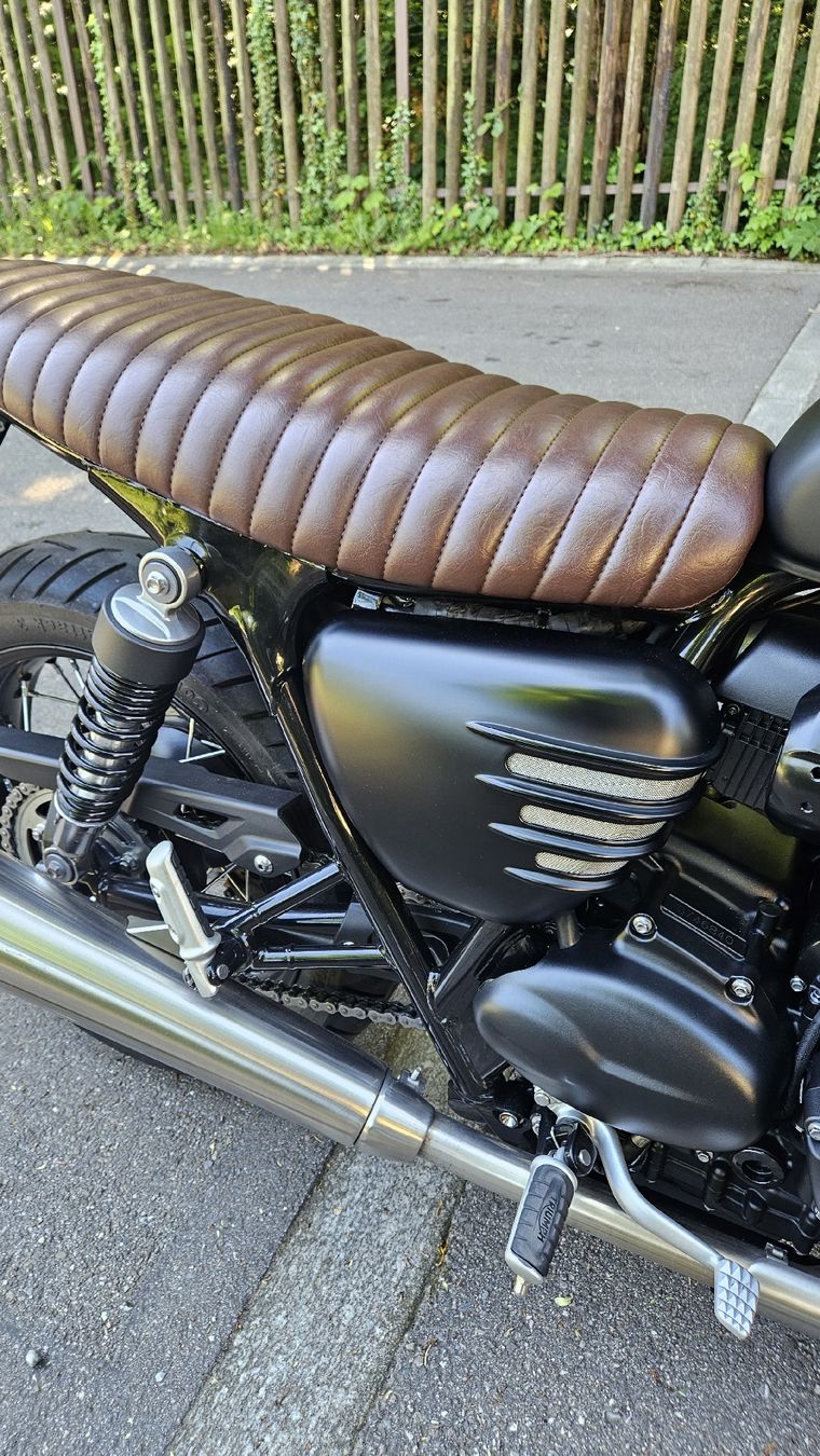 Triumph Strada: Triumph Speed Twin 900 – Usato da Zürich venduto da vso_76mz 2
