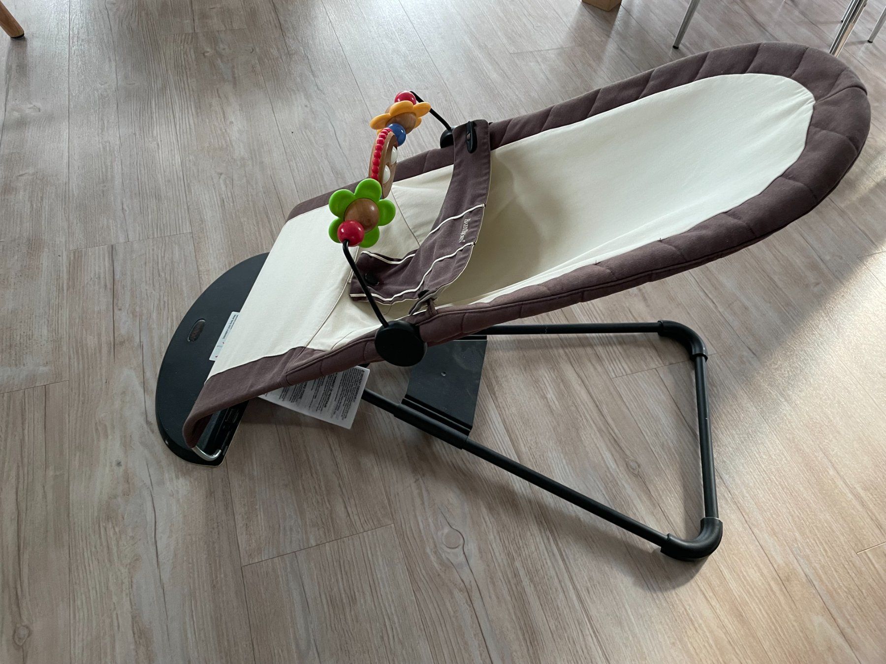 Babybjörn Wippen & Schaukeln: Babywippe mit Spielzeug – Gebraucht aus Volketswil von heiri05 1