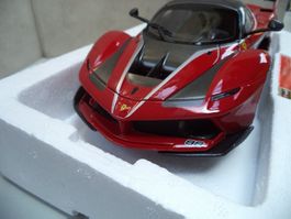 SIGNATUR burago Ferrari FXXK 1:18