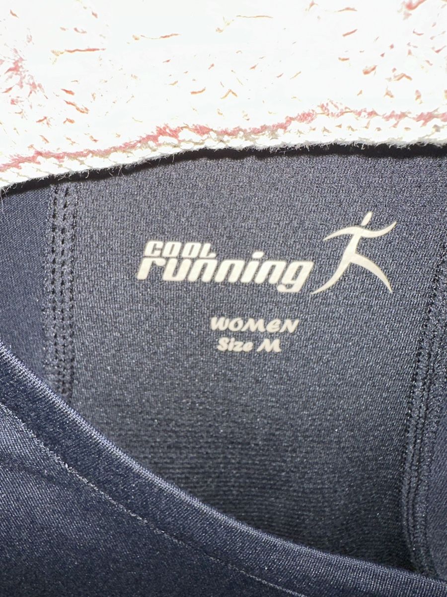Leibchen & Hosen: Damen Laufshirt Cool Running Grösse M – Gebraucht aus Langnau aA von Camelia14 2