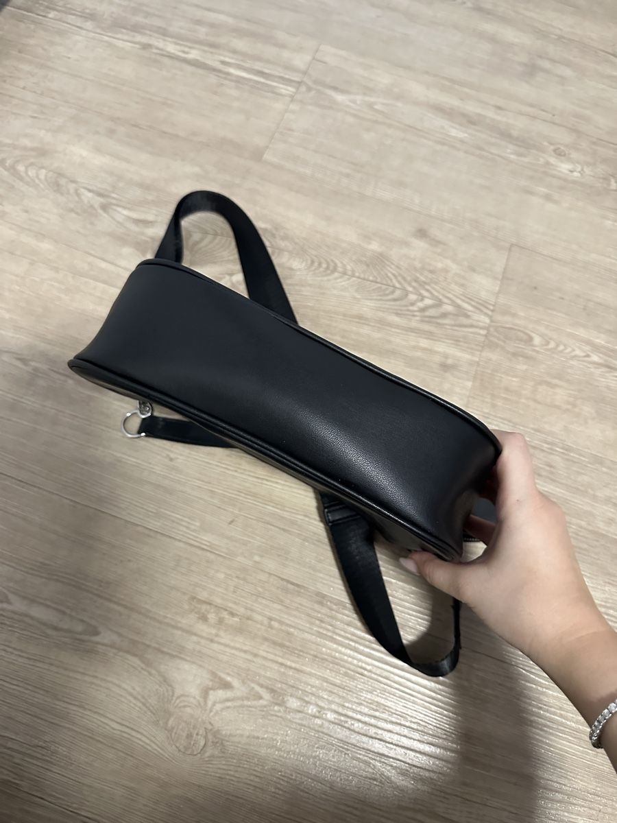 H&M Borse: H&M I Schwarze Tasche – Nuovo (secondo la descrizione) da Ennetbaden venduto da Ansano 2