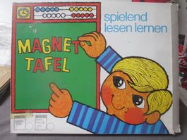 Spielzeug alte Magnettafel für Kinder