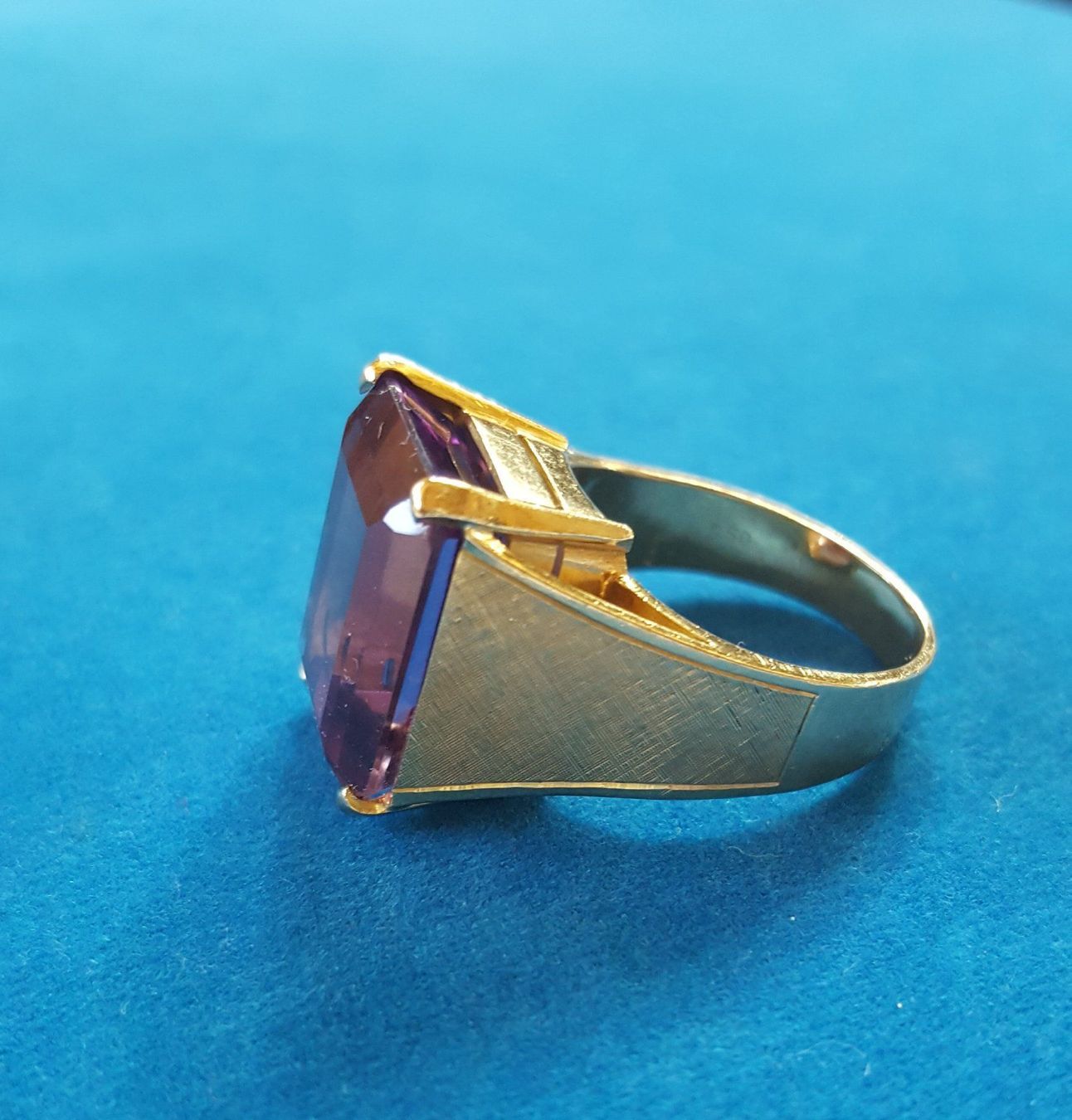 Anelli: Massiv 18 Karat 750 Gold Amethyst Ring – Usato da Wald ZH venduto da Aniade 7