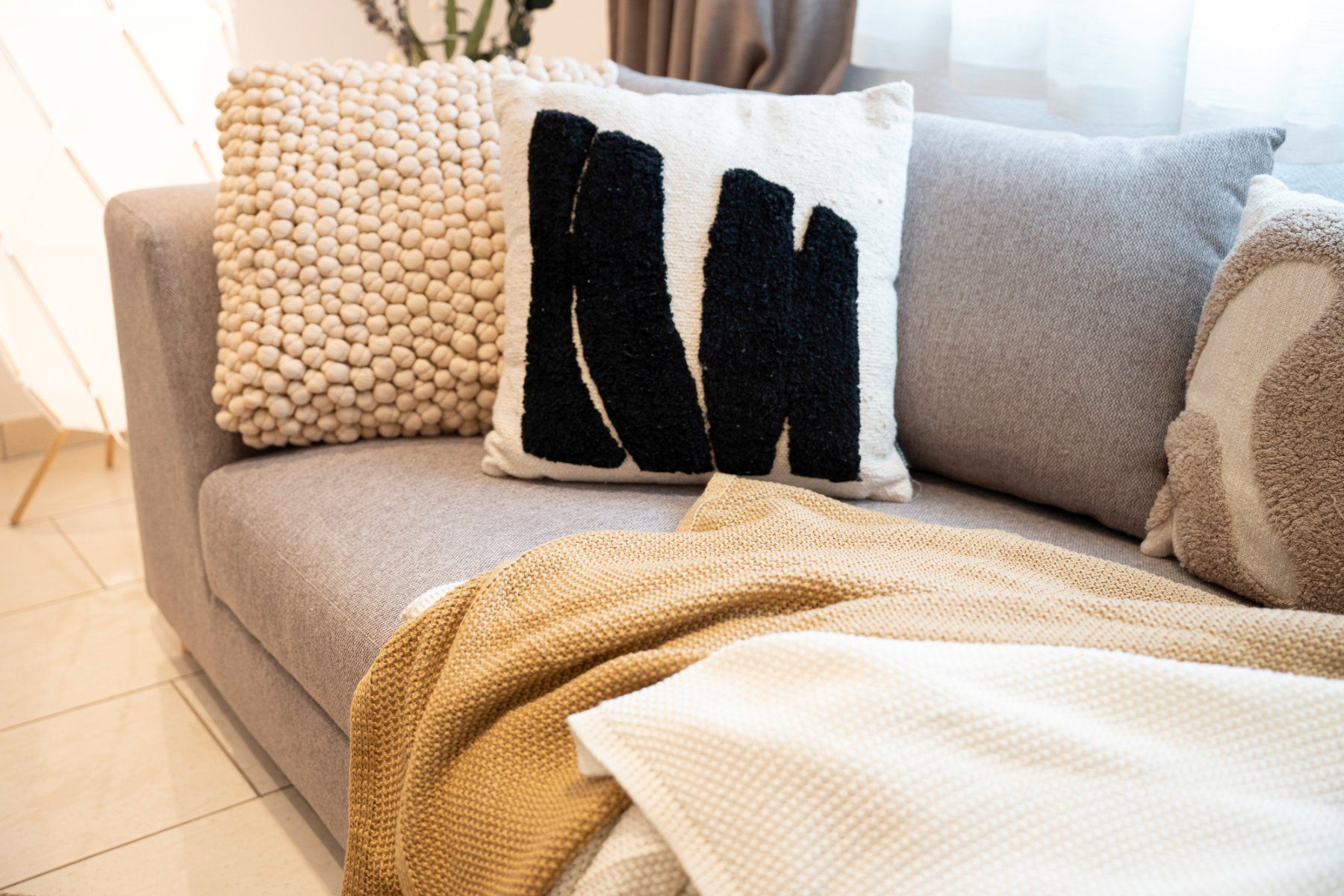 Beliani Sofas: Wohnzimmer Couch – D'occasion à Birrwil par cst_y5dg