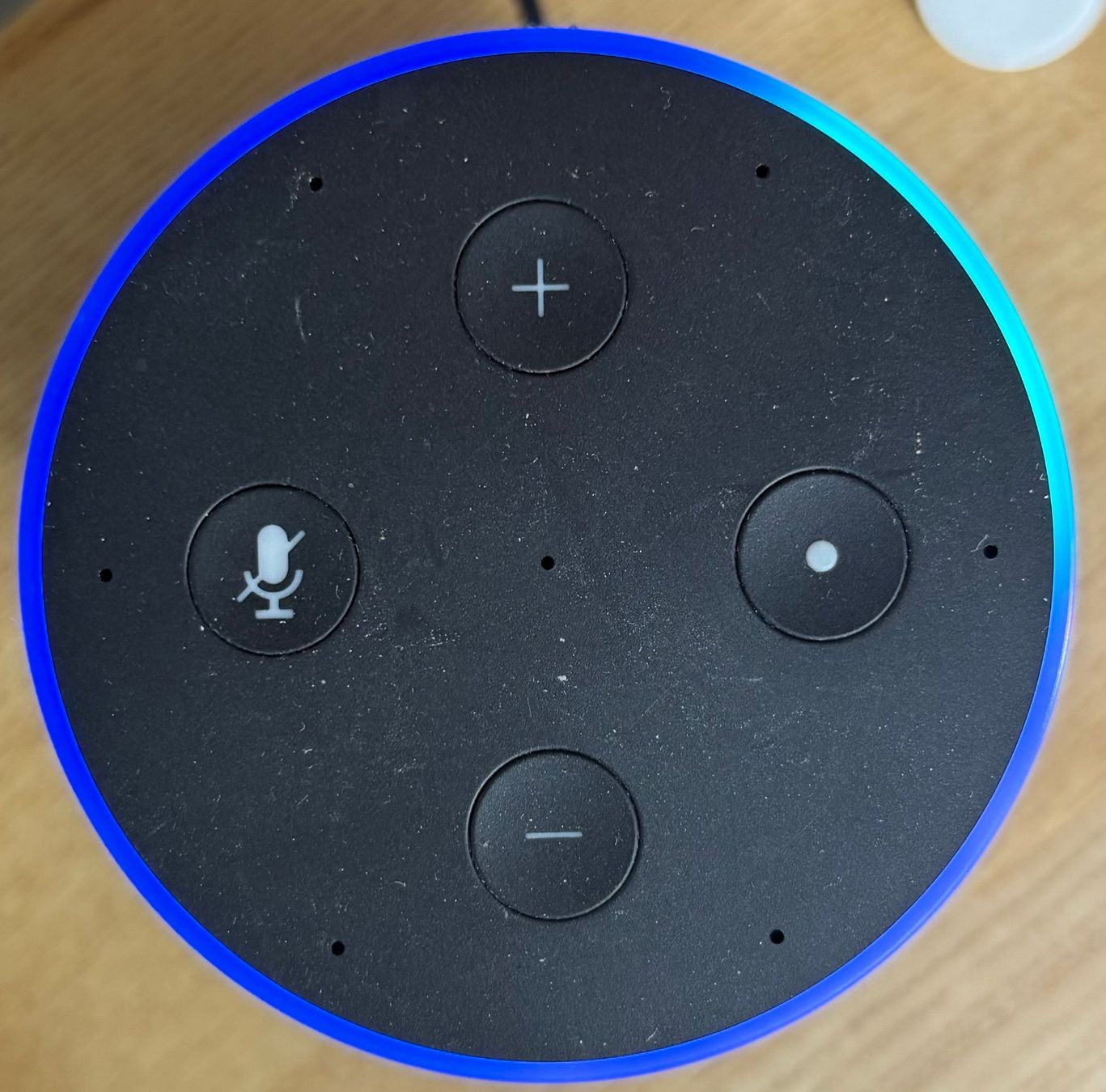 Amazon Lautsprecher: Amazon Echo (2. Gen.) | Lautsprecher mit Alexa | Hellgrau – Gebraucht aus Zürich von Gaikokujin 3