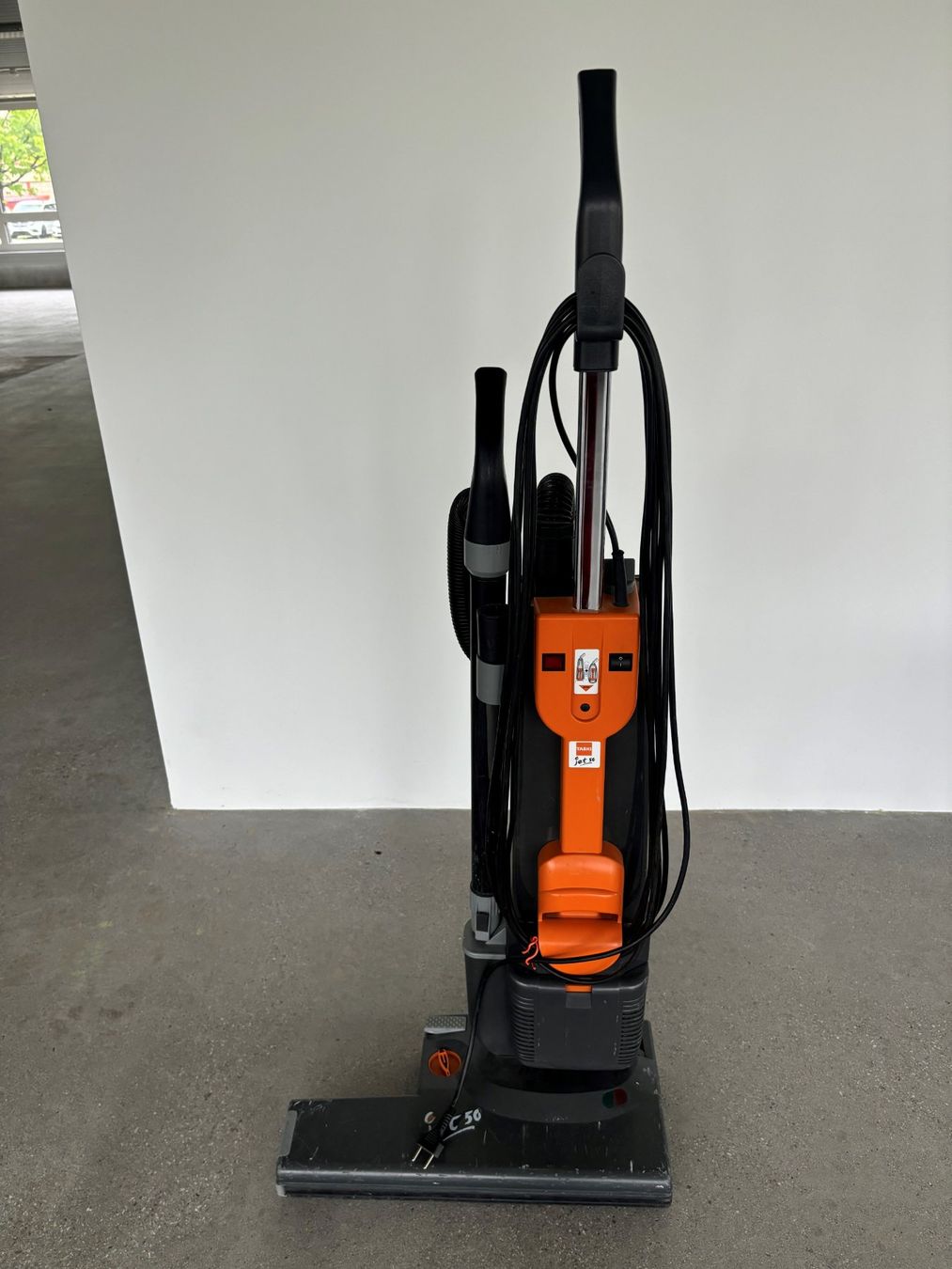 Tutte le macchine: Taski Jet 50 Reinigungsmaschine – Usato da Hinwil venduto da fac_688b
