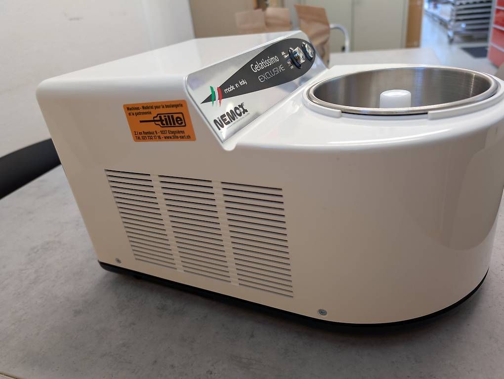 Elettrodomestici da cucina: Machine à glace Gelatissimo Nemox – Usato da Etagnières venduto da sav_lwd5