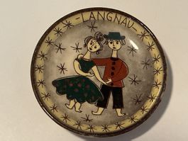 Schöner kleiner, getöpferter Teller. „Langnau „