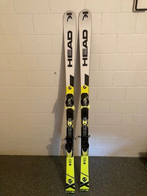 Ski HEAD World Cup Rebels 158 Cm Avec Fixations – Bon état, Prêt Pour La Piste