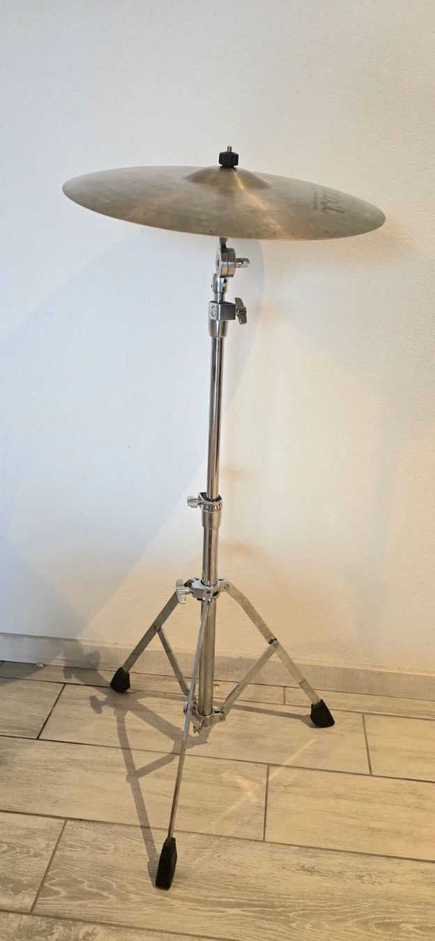Strumenti musicali: Cymbale Istanbul + pied – Usato da Constantine venduto da gui_hkk7 1