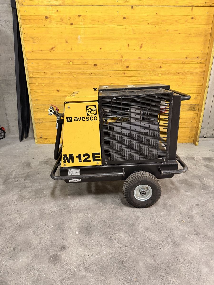 Kaeser Compressori: Trockeneisstrahlgerät mit Baukompressor – Usato da Mollis venduto da McToony