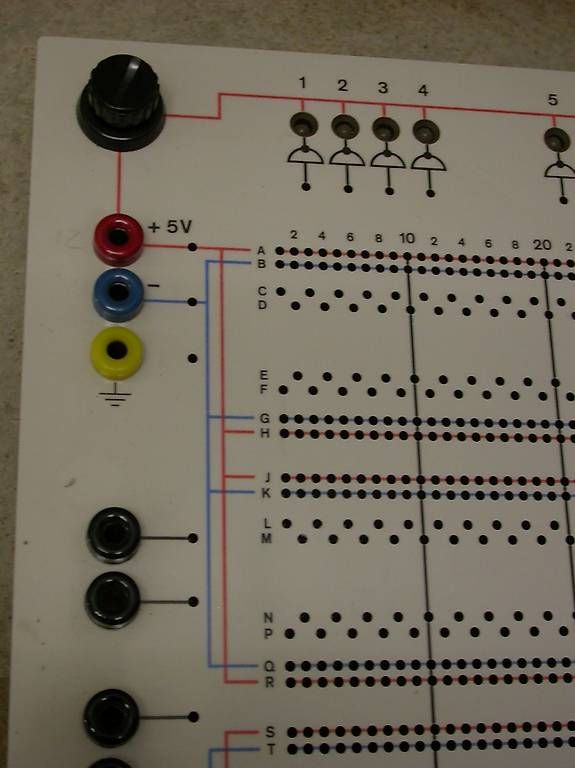 Componenti elettronici: Elektronik-Experimentier-Board mit Elektronik Bauteilen – Usato da Hinterkappelen venduto da atomschnee 3