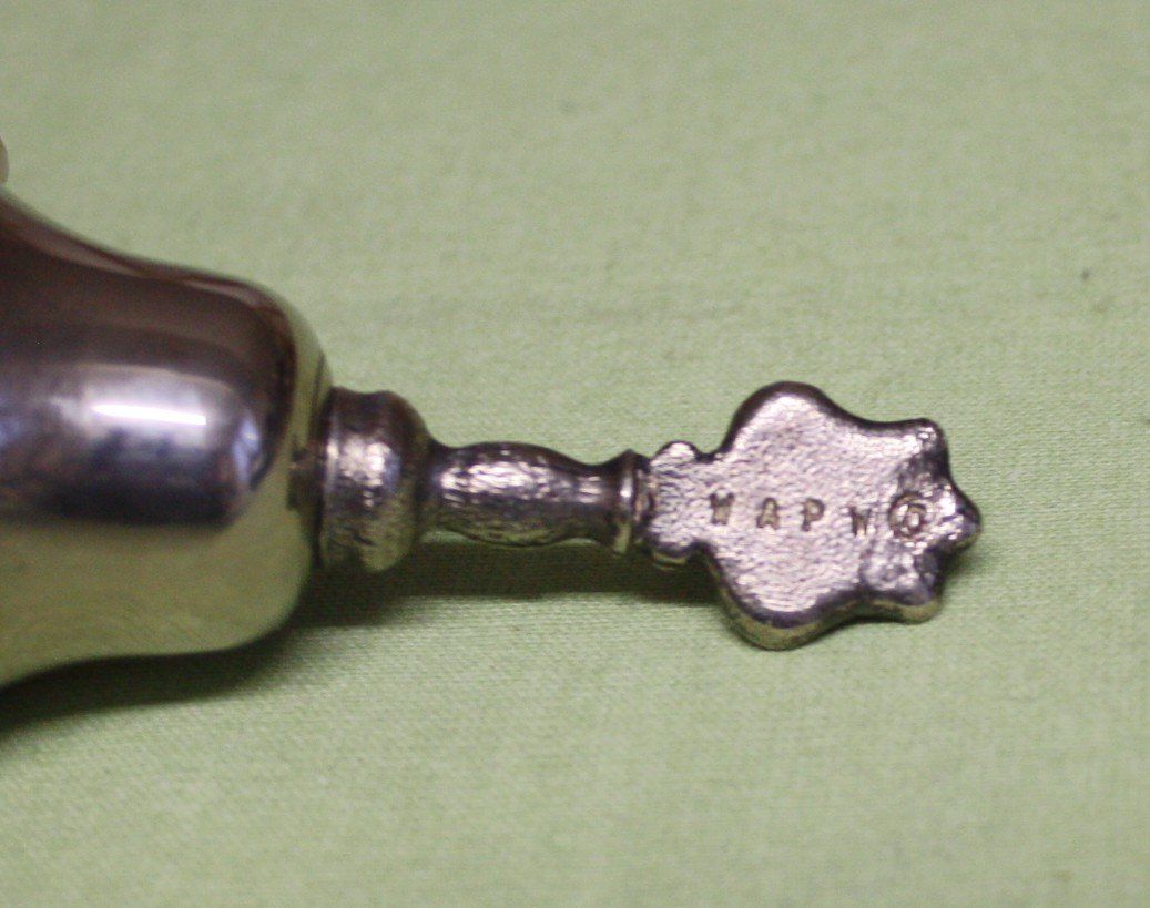 Cloches & sonnailles: Glocke – D'occasion à Flüelen par Diversicum-Shop 5