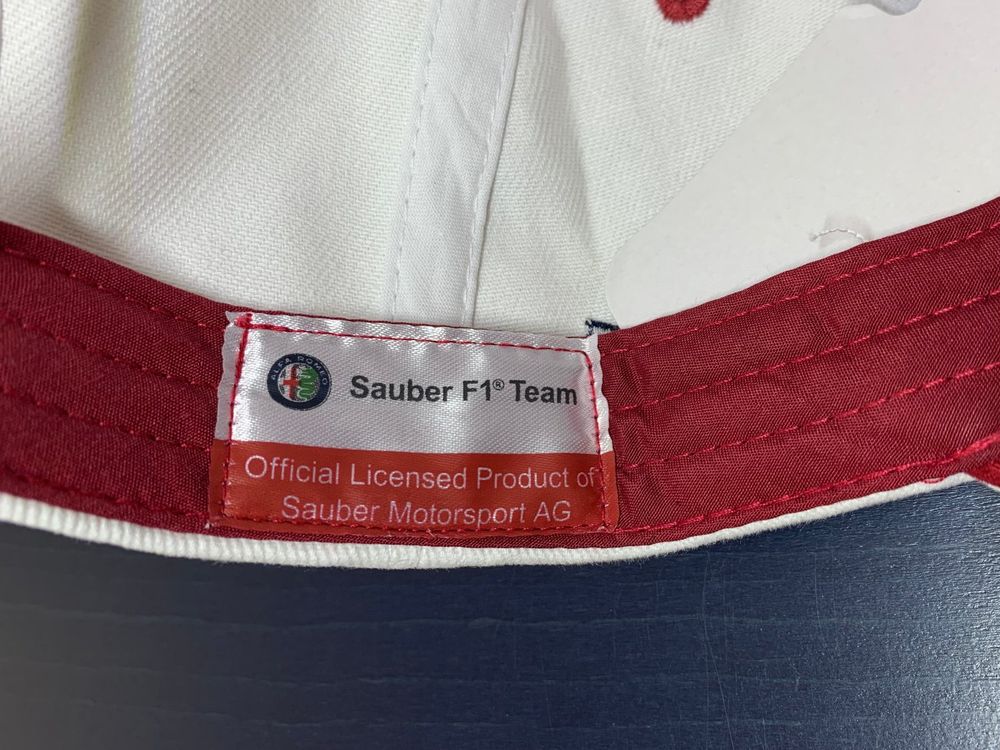 Casquette Oklahoma Thunders dédicacée par Thabo Sefolosha (Neuf (Voir