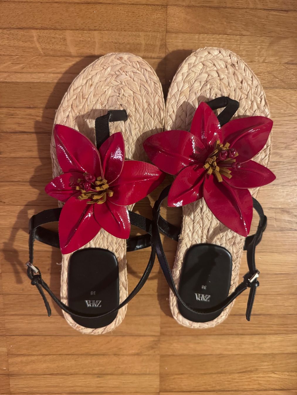Zara Scarpe da donna: Zara flache Leder Patonlette Gr.38 – Nuovo (secondo la descrizione) da Pfäffikon SZ venduto da EMMA0111