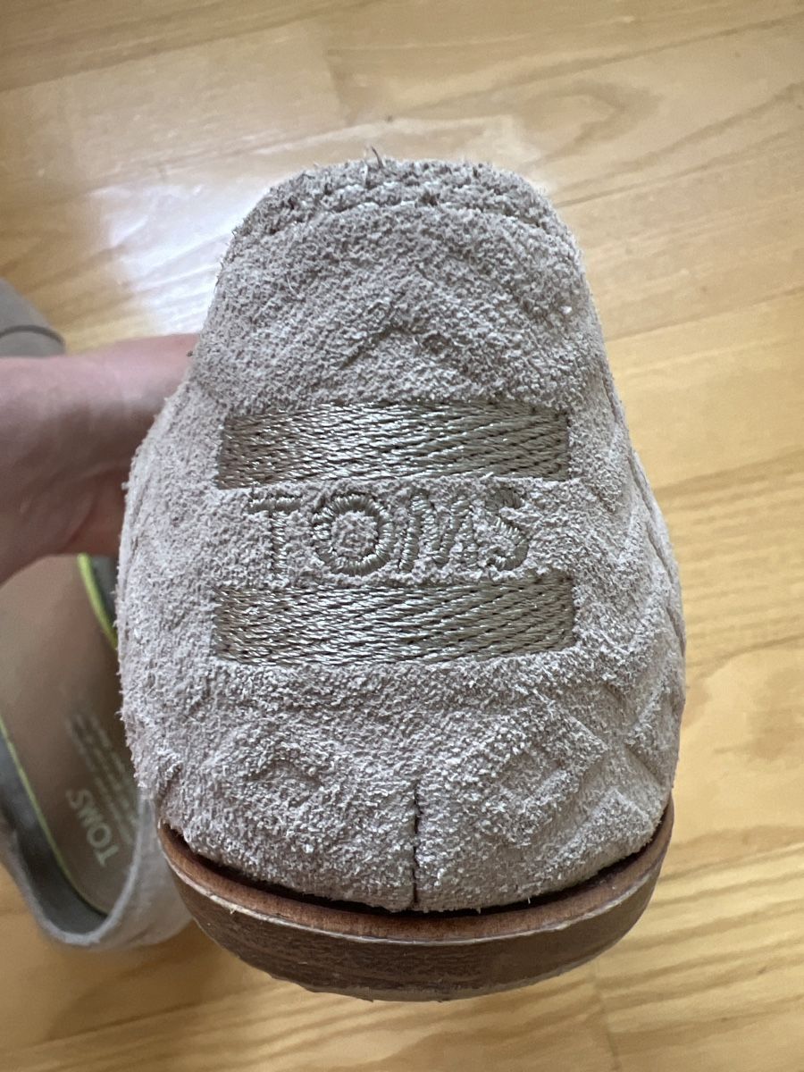 Toms Scarpe da donna: TOMS Ballerina, Grösse 9.5 / 40 – Usato da Zürich venduto da Tibet75 2