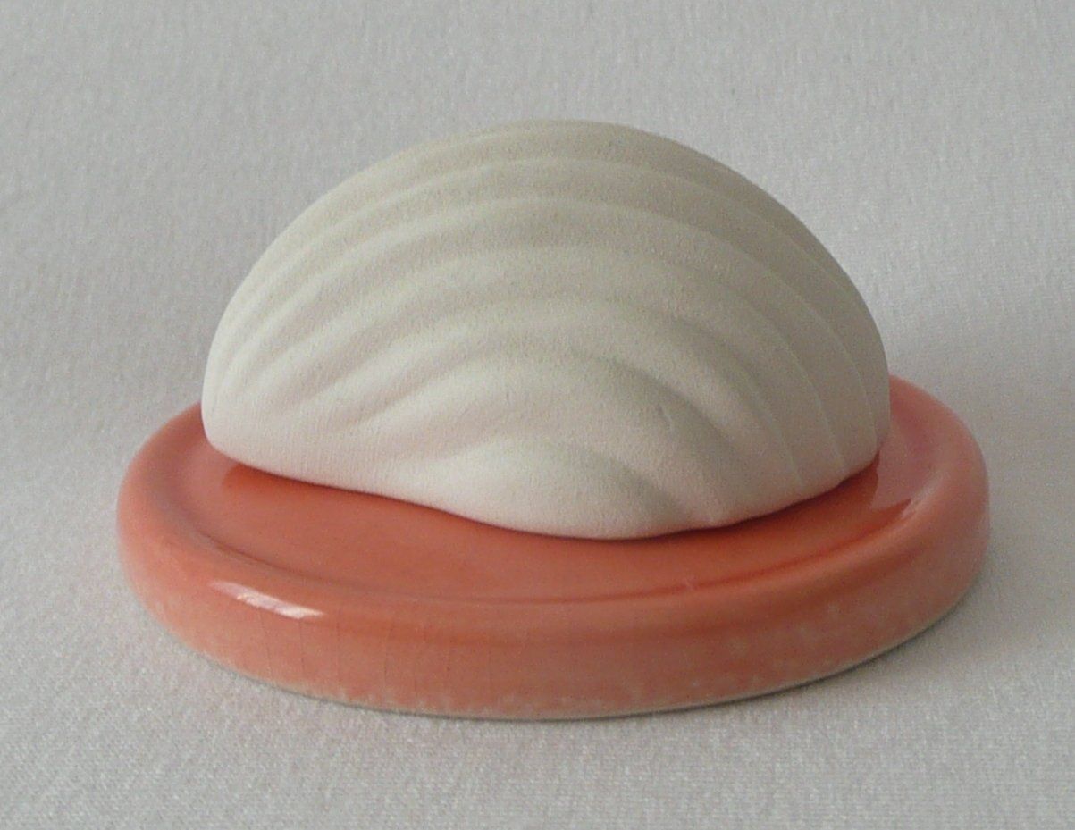 Diffusori di oli essenziali: Duftkeramik - Halbmuschel mit Untersetzer apricot – Nuovo e nell'imballaggio originale da Mauren venduto da Yeelen 2