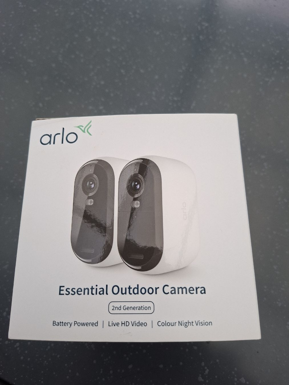 Arlo Videocamere: 2 Arlo Essential Outdoor Cameras, Kabellos – Nuovo (secondo la descrizione) da Sargans venduto da blauberg