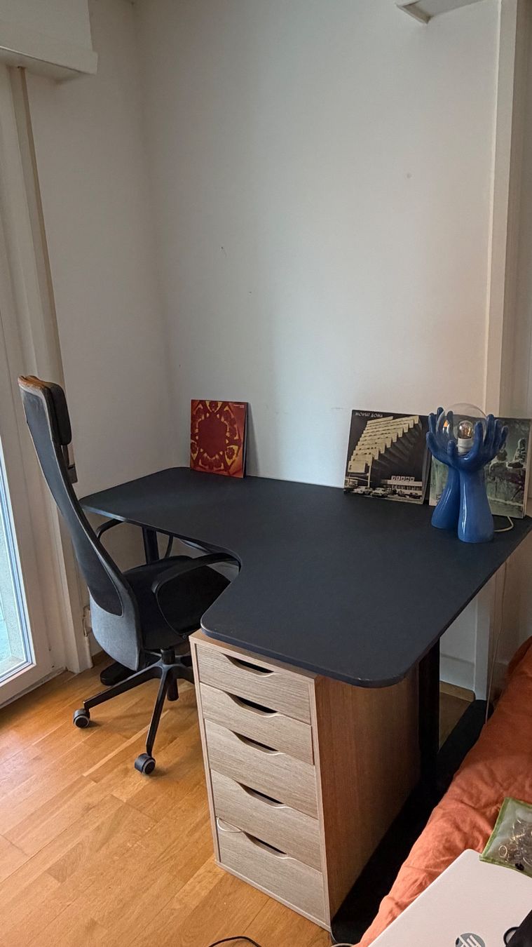 Scrivanie: Bureau & chaise de bureau – Usato da Prilly venduto da lau_7fvk