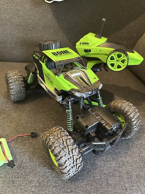 Giocattoli: Ferngesteuertes Monster Truck – Usato da Aarau venduto da S.Herzog 1