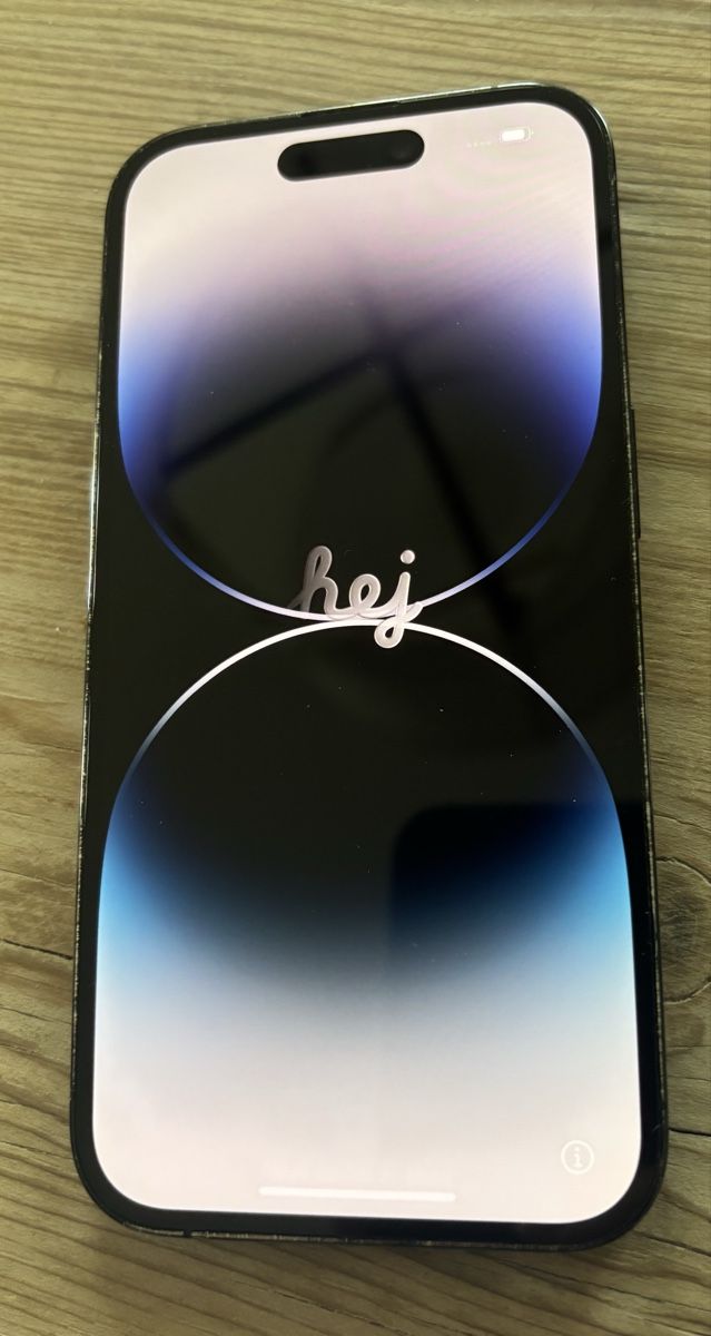 Apple Handys / Smartphones: Iphone 14 Pro mit 2 Hüllen – Gebraucht aus Pfäffikon ZH von anlimalu