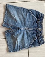 Kurze Hose 86 (eher grösser)