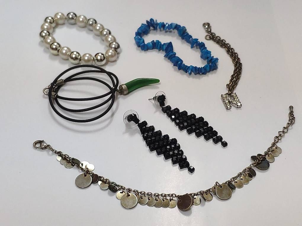 Orecchini pendenti & Orecchini a lobo: Modeschmuck (Armbänder, Kette, Ohrringe) – Usato da Engwang venduto da nln_5fym 1